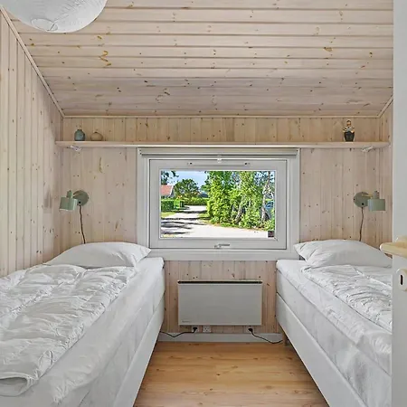 Ronna - 160m From The Sea By Interhome 펜션