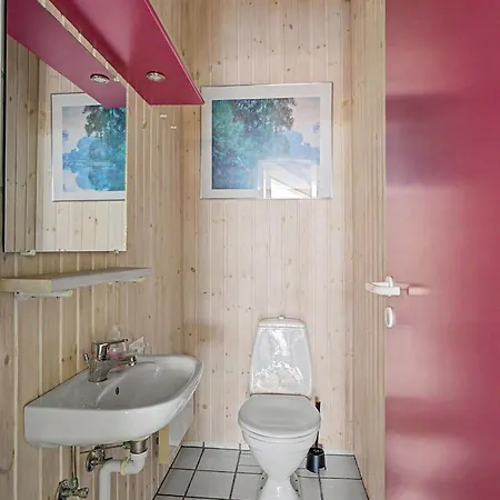 Ronna - 160m From The Sea By Interhome
